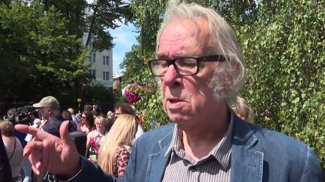 Fans de Los Beatles celebran 50 aniversario de la foto de Abbey Road