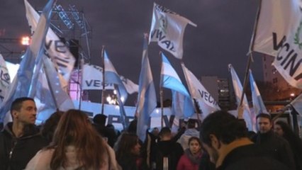Grupos provida conmemoran un año del "no" al aborto en Argentina