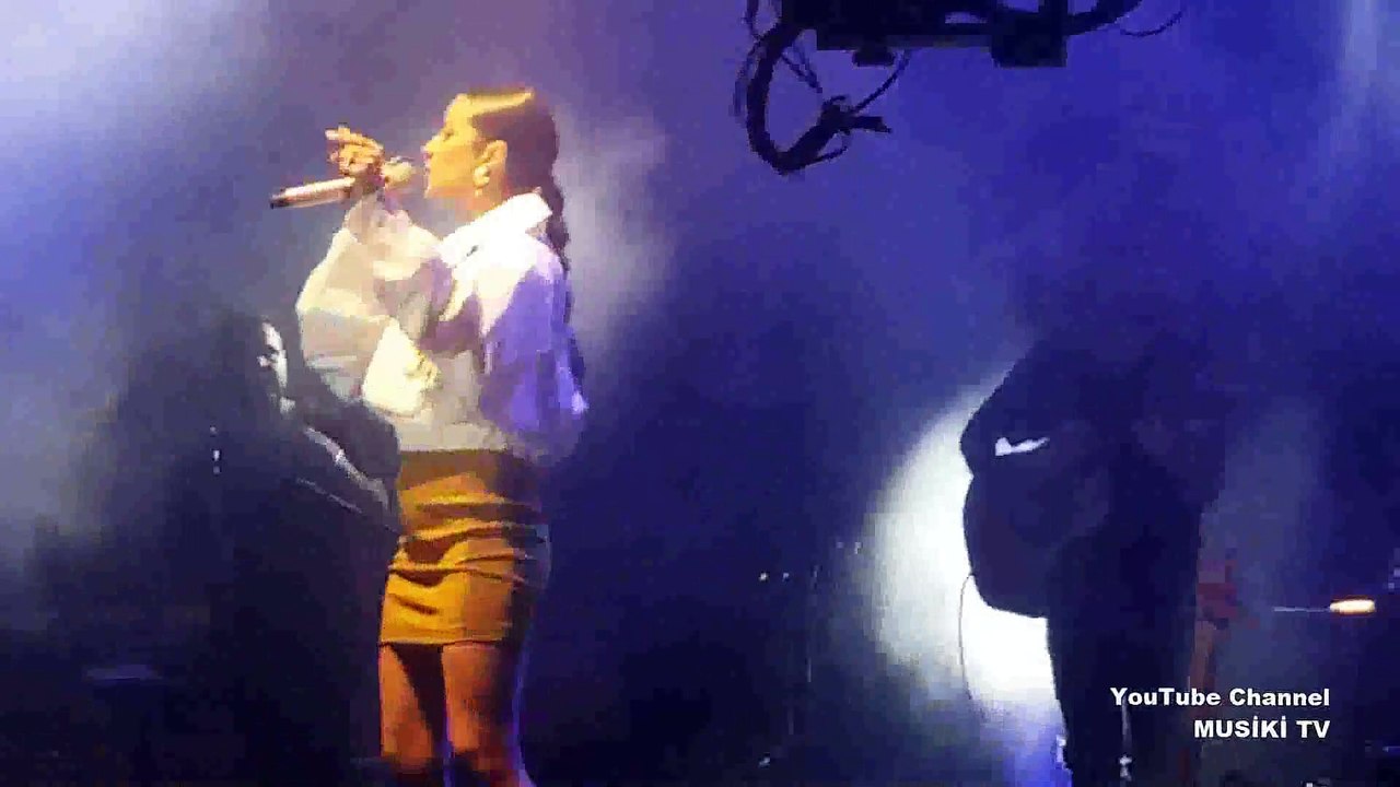 DERYA ULUĞ - Canavar (Konser/Canlı) @Sahilpark Antalya - HD