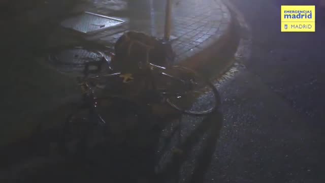 Un ciclista herido grave al colisionar con un vehículo en Madrid