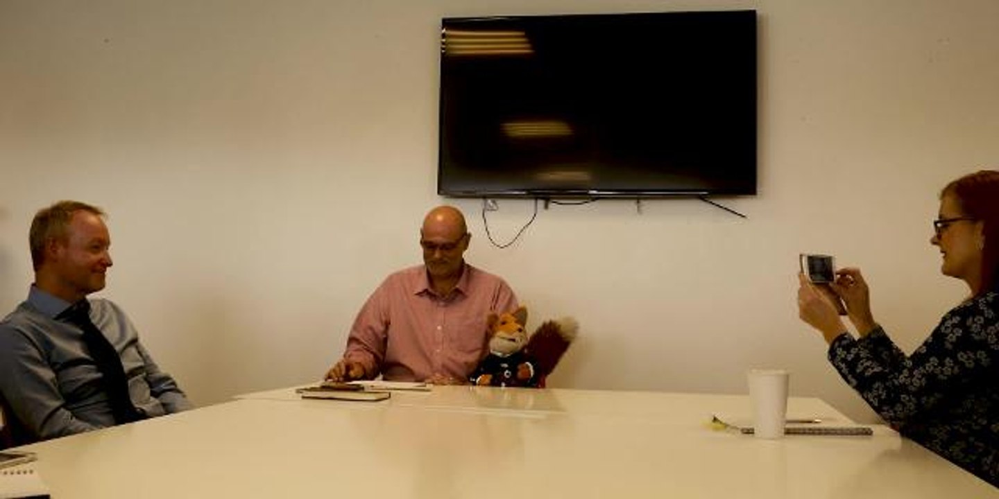 Basil Brush takes the Edinburgh Evening News conference Unedited