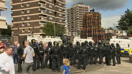 Újra izzik a feszültség Észak-Írországban