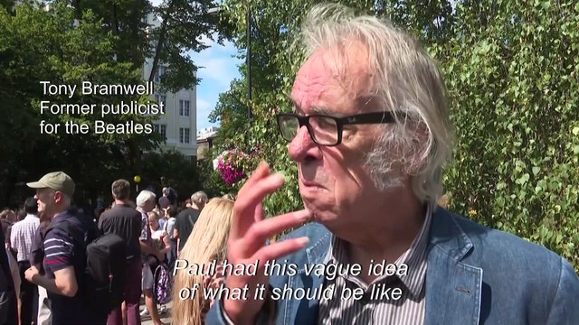 Beatles fans celebrate 50 years of Abbey Road photo