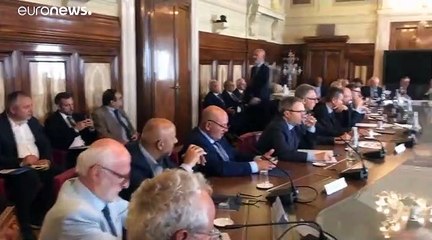 Sullo stato sociale, governo a targhe alterne?