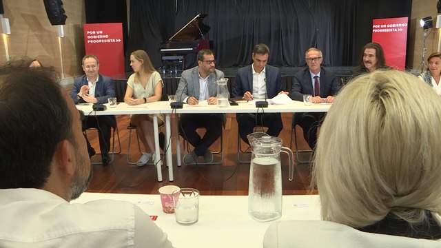 Sánchez se reúne con colectivos del sector cultural