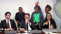 Bolsonaro recebe líderes indígenas