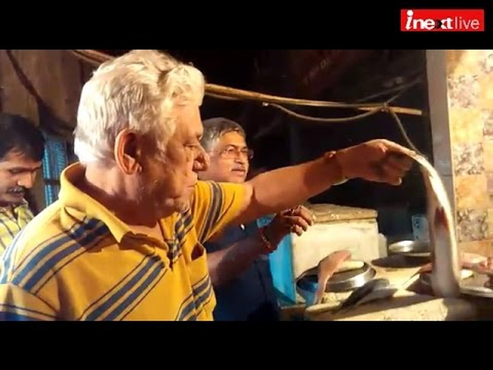 When Om Puri goes to market for shopping, like a real common man