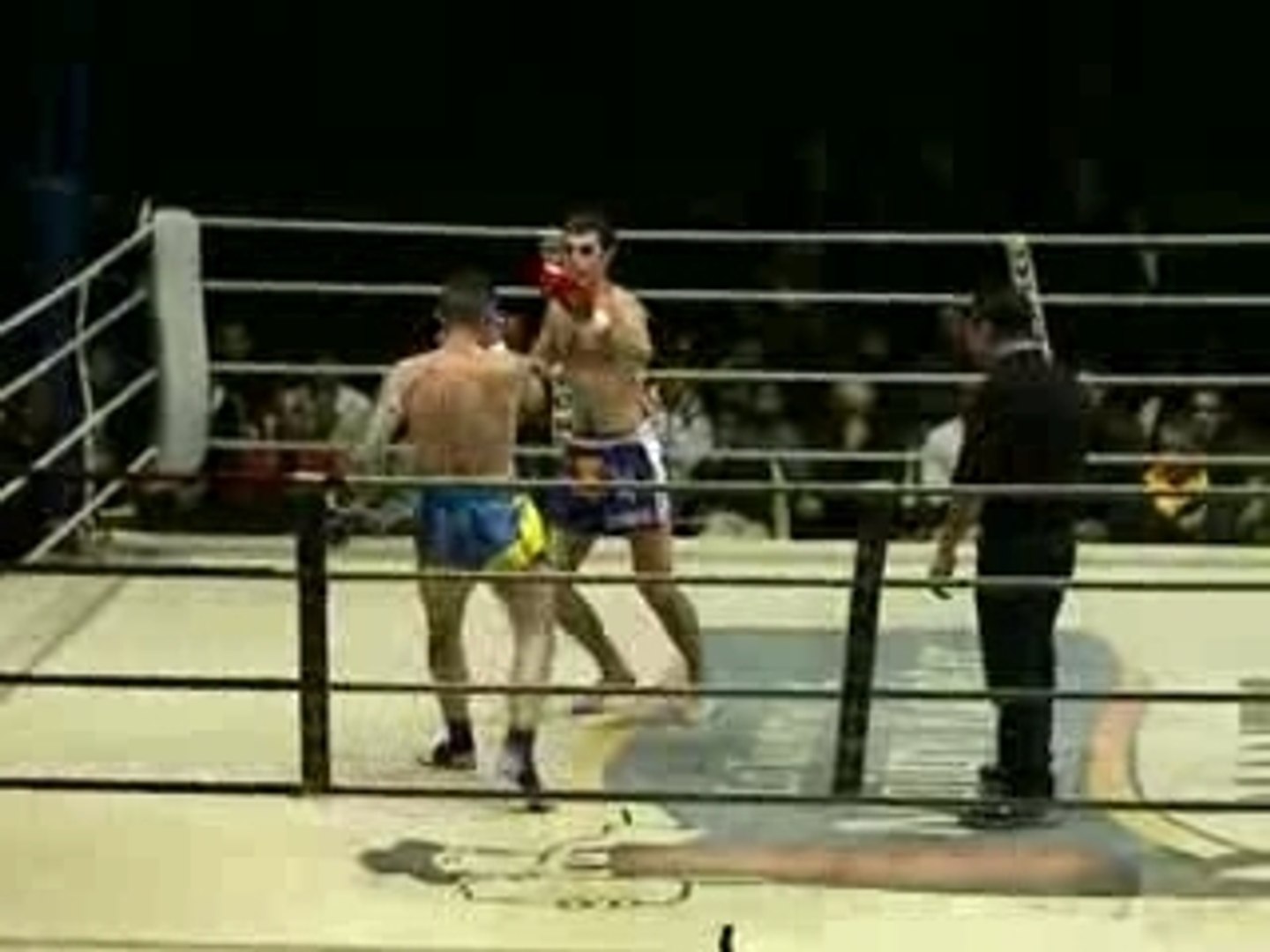 ⁣muay thai boxe thai combat ko