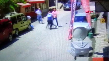 SAKARYA Marketten bıçak satın aldı, zabıta memurunu bıçakladı