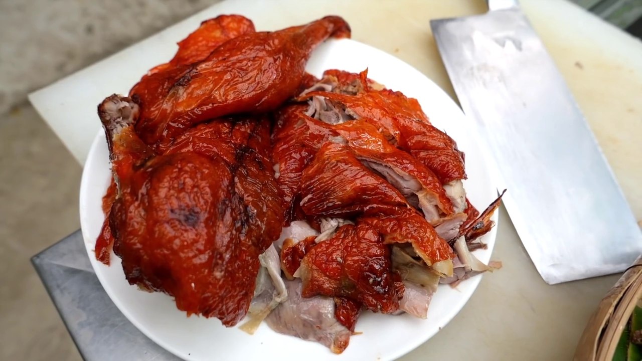 Thai Food - DUCK & FRUIT CURRY  Bangkok Thailand