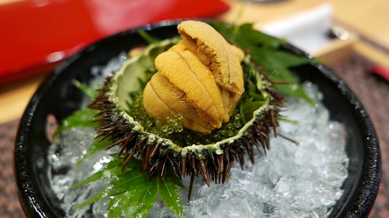 Japanese Food - RED LOBSTER Scorpion Crabs Blue Crab Sashimi Teruzushi Japan