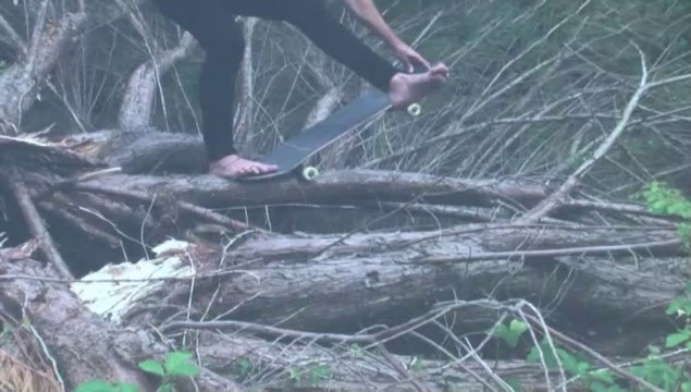 MICHOU W-D.D. AMATEUR D'ART - 9 AOUT 2019 - PAU - VAGUES DE BÉTON AU HÉDAS - UP AND DOWN - PHOTOS DE NATHALIE KAGAN