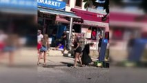 Bodrum’da sokak ortasında yumruk yumruğa kadın kavgası kamerada