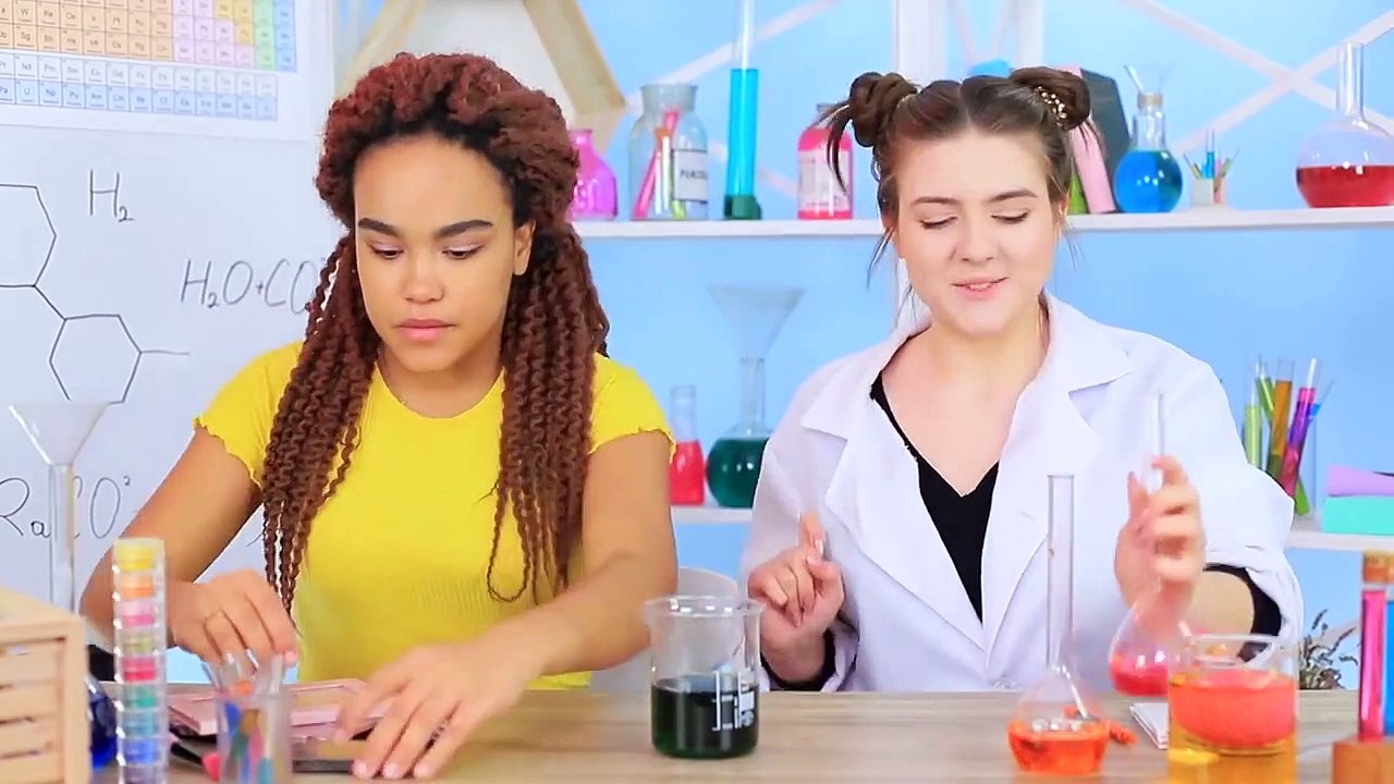 6 TRUCS ET ASTUCES POUR FAIRE DE SUPER SAVONS SAVONS QUI RESSEMBLENT A DU MAQUILLAGE