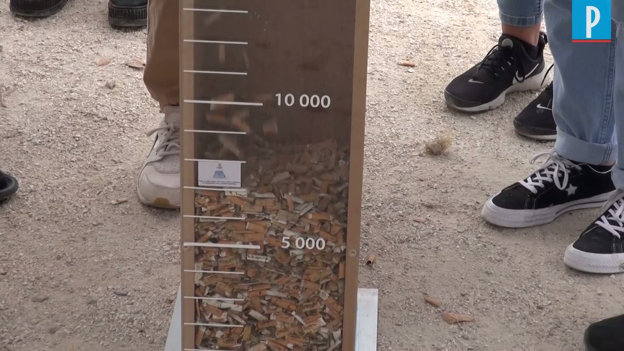 Ils ramassent 10 000 mégots en une heure sur le Champs-de-Mars