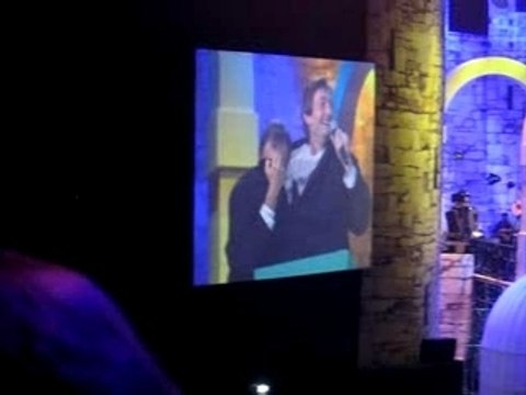 Enfoirés 2008 - Fou rire de JJG