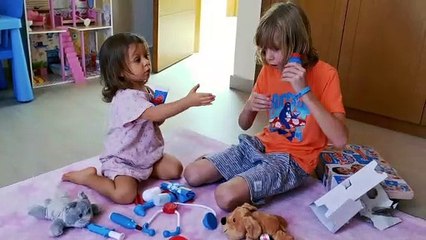 Little Mia is playing Doctor with Oleg. Fun children video