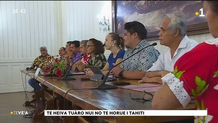 TH : Tehaupo’o et la Tarahuu candidats à l’épreuve des JO de surf en 2024