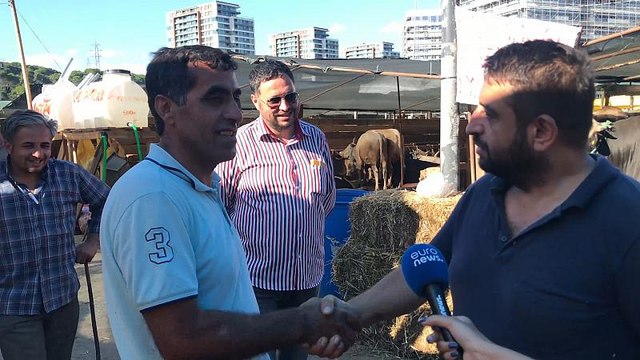 Ekonomik kriz tartışmalarının gölgesinde bayram pazarı: Müşteriye göre pahalı, satıcıya göre ucuz