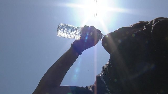 무더위 온열 질환 주의... 외부 활동 자제 / YTN