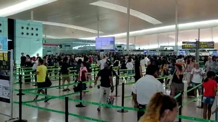 Normalidad en el Aeropuerto de Barcelona el segundo día de huelga