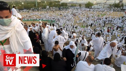 Millions converge for Day of Arafat