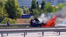 TEM Otoyolu'nda bir araç alev alev yandı