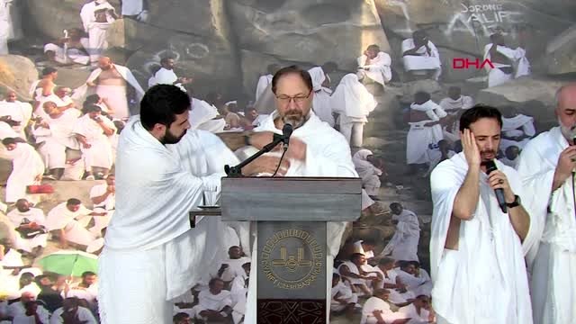 Diyanet İşleri Başkanı Ali Erbaş, Arafat'ta 'Vakfe Duası' yapıyor