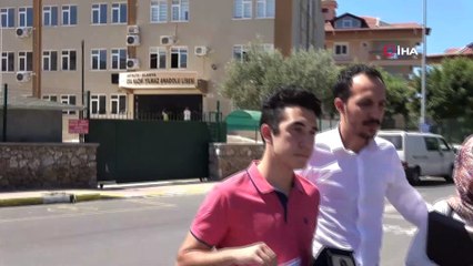 Törenle okul birincisi ilan ettiler, üniversiteye yerleşemeyince ikinci olduğu ortaya çıktı