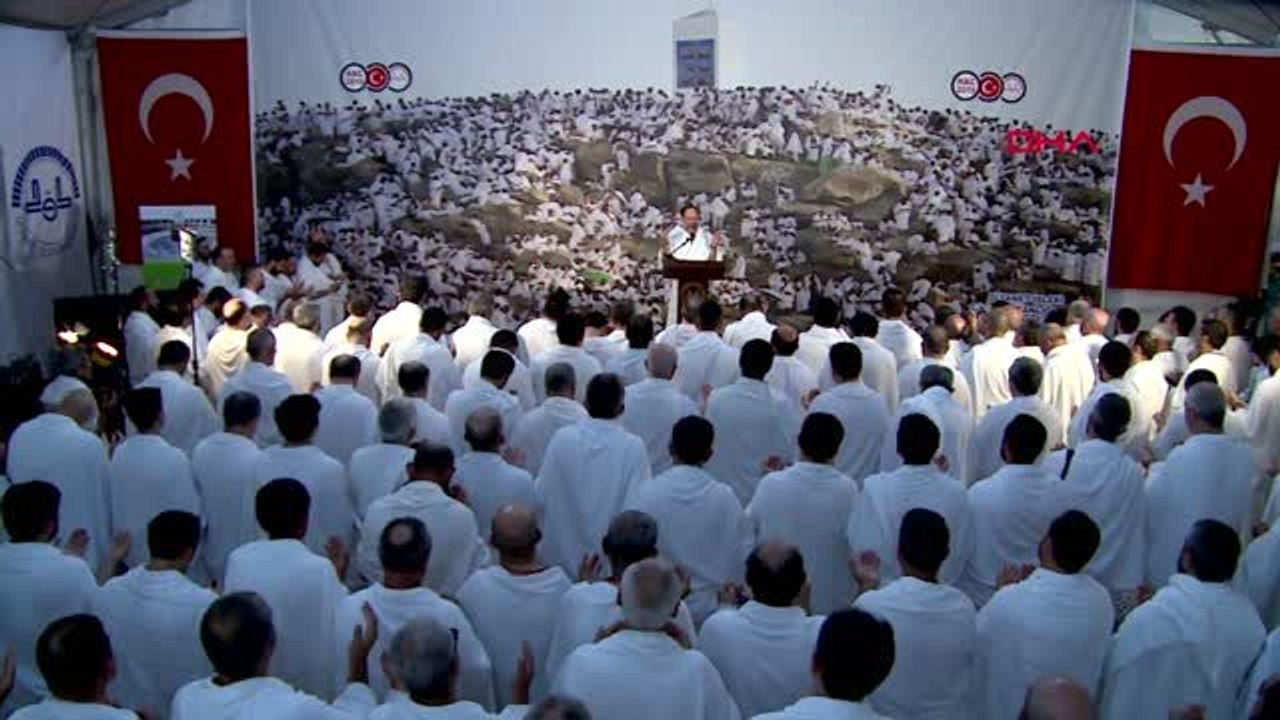 Diyanet İşleri Başkanı Ali Erbaş, Arafat'ta 'Vakfe Duası' yaptı