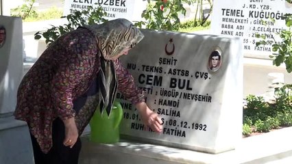 Şehitliklere bayram ziyareti