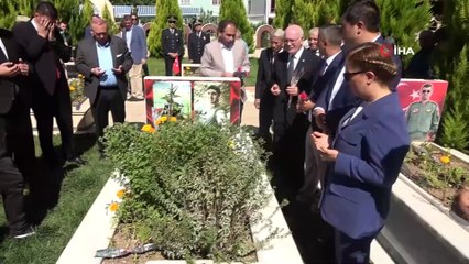 Vali Kocabıyık şehitlik, polis ve jandarmayı ziyaret etti