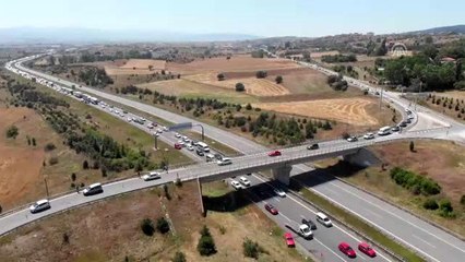 Yollarda bayram yoğunluğu