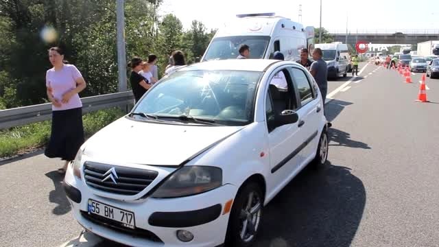 TEM Otoyolu'nda kazalar nedeniyle trafik durma noktasına geldi