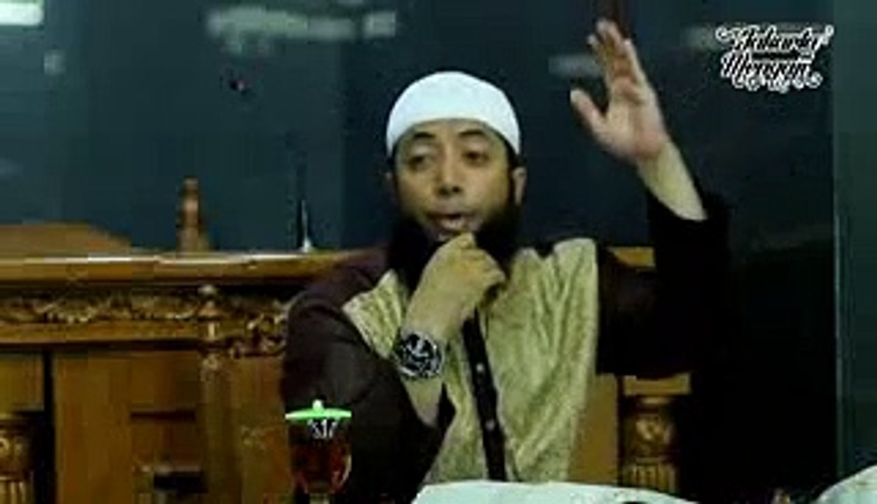 Allah Benci Siapapun yang Menyakiti Kaum Muslimin - Ustadz Khalid Basalamah