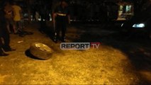 Report TV - I riu në Lushnje përplas familjen në lulishte, vdes gruaja, plagosen burri e djali