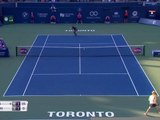 Toronto - Serena Williams renverse Bouzkova et défiera Andreescu en finale