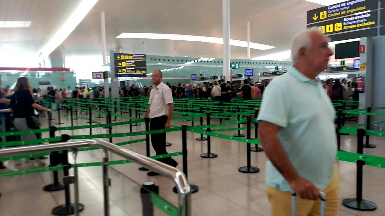 Normalidad en el tercer día de huelga en el Aeropuerto de Barcelona