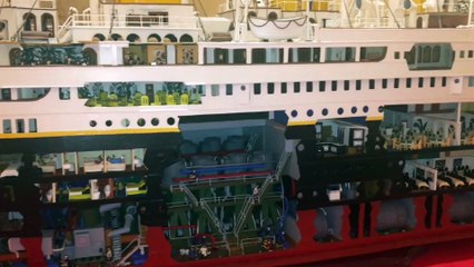 Imaginación y reciclaje en la exposición de modelismo 'Toda una vida'