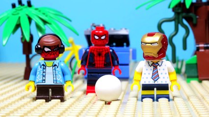 Lego Superhero Football Robbery Fail - Marvel vs DC Toy Animation