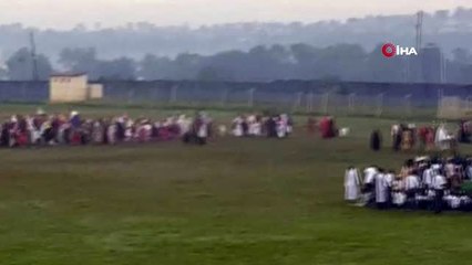 - Uganda'da hayırseverlerden Kurban Bayramı'nda her gün 5 bin kişiye yemek dağıtımı