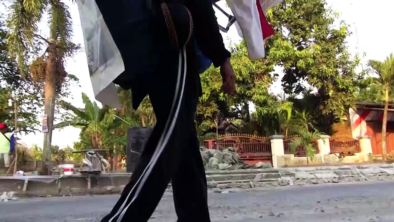 Rückwärts für den Regenwald: Indonesier läuft 700 Kilometer