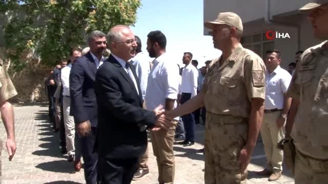 Mardin Valisi Yaman güvenlik güçleri ile bayramlaştı