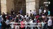 Israeli police, Palestinians worshippers clash at Jerusalem holy site