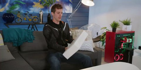 I waited 2.5 years for this folding monitor… - SPUD