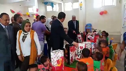 محافظ القليوبية يشارك الأيتام فرحة عيد الأضحى