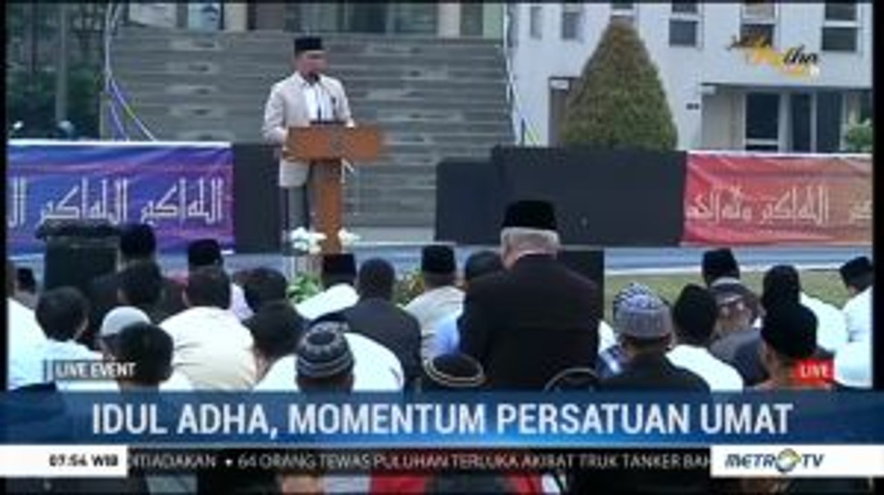 Ridwan Kamil Salat Id di Lapangan Gasibu Bandung