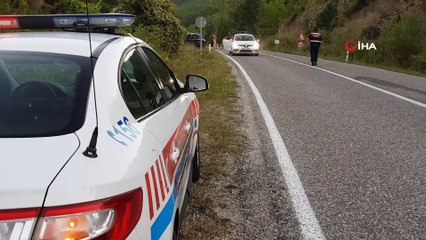 Karabük’te iki araç kafa kafaya çarpıştı: 1 ölü 2 yaralı