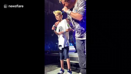US kid sings hit single ‘Life is a Highway’ on stage with Rascal Flatts