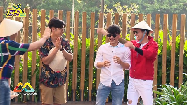 Chạy Đi Chờ Chi- Chưa lên sóng- BB Trần thắc mắc- -Sao Bé Bỉnh lấy nùi giẻ đội lên đầu